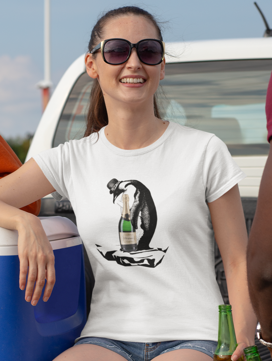 Mr Penguin Bubbles Women's Favorite Tee